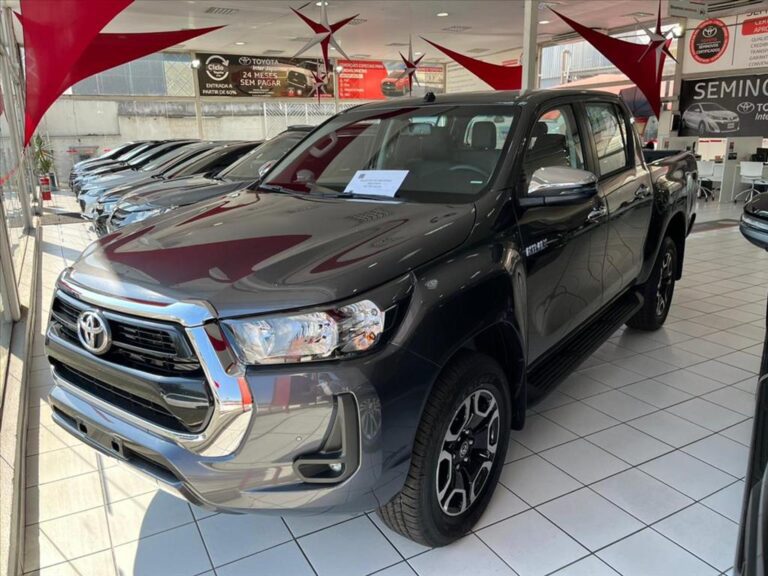 Toyota revela descontão de até R$ 43.084 na Hilux em promoção