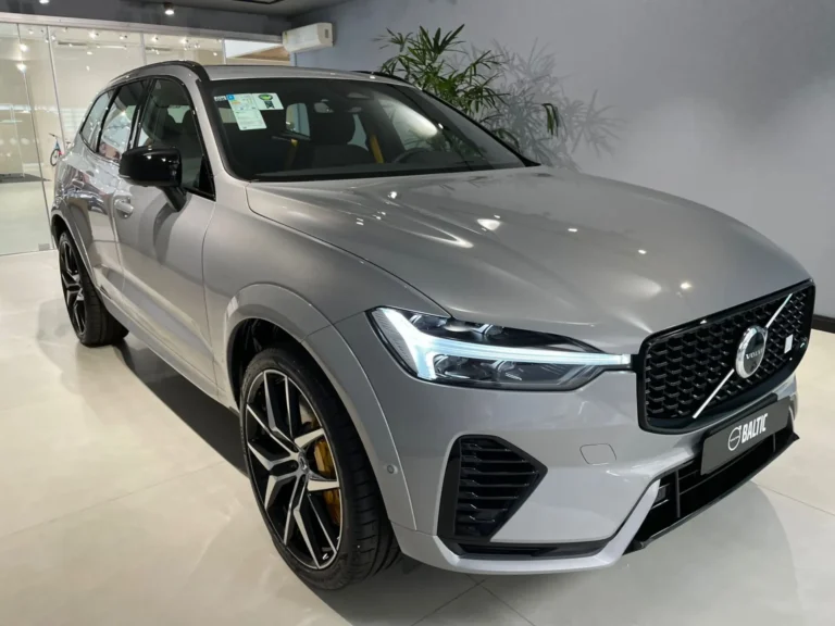 Volvo XC60 Recharge Plus 2024: ficha técnica, preço e itens