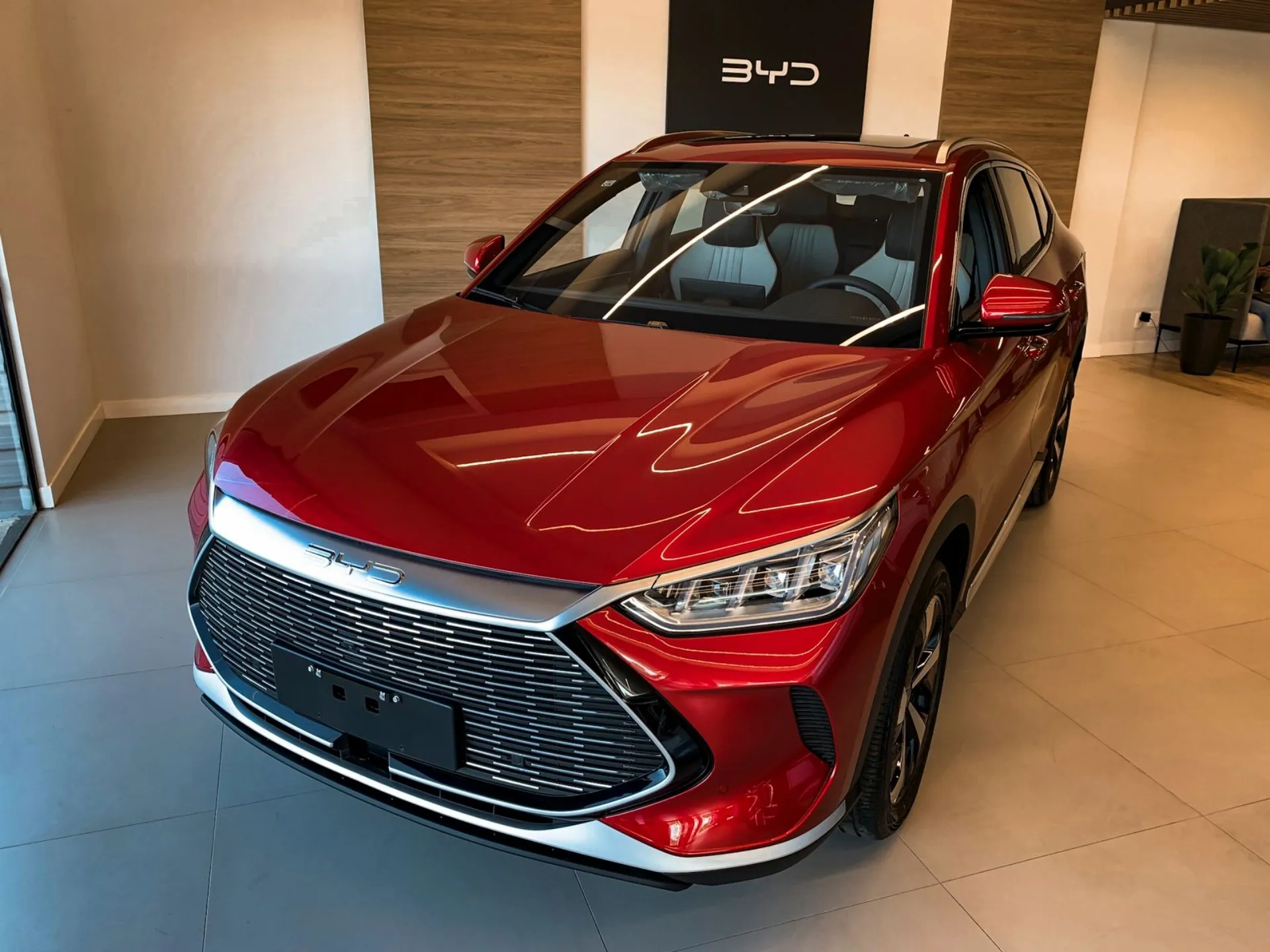 Carros híbridos mais vendidos em fevereiro de 2024