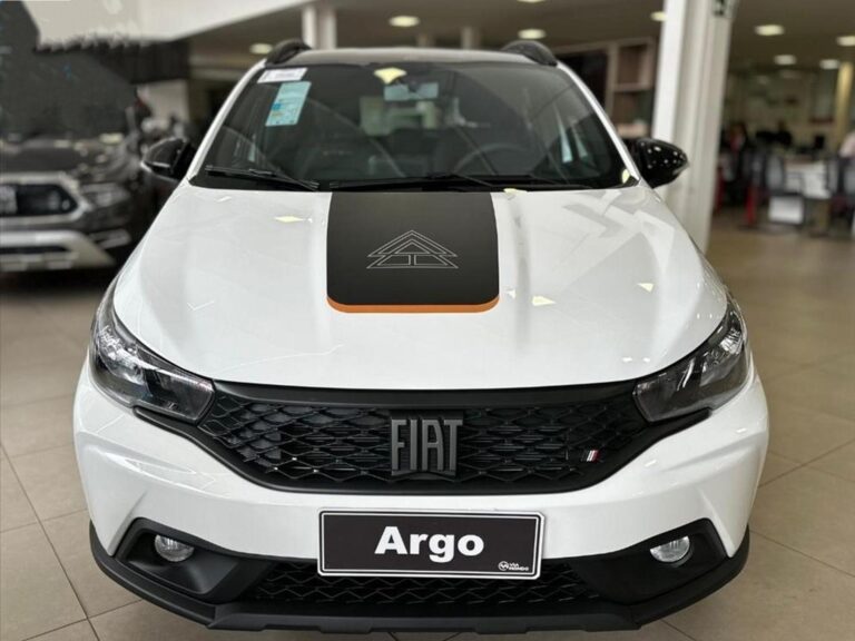 Fiat Argo Trekking tem oferta de R$ R$ 20.305 para PcD