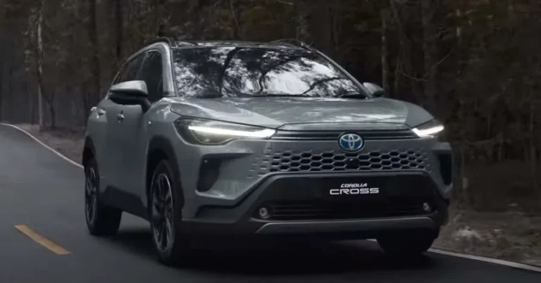 Toyota Corolla Cross 2025 será lançado em abril