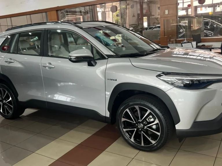 Toyota Corolla Cross XRV Hybrid 2024: ficha técnica, preço e itens