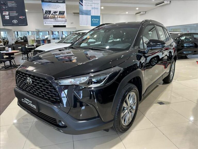 Toyota Corolla Cross XRE para PCD tem desconto de R$ 22.003