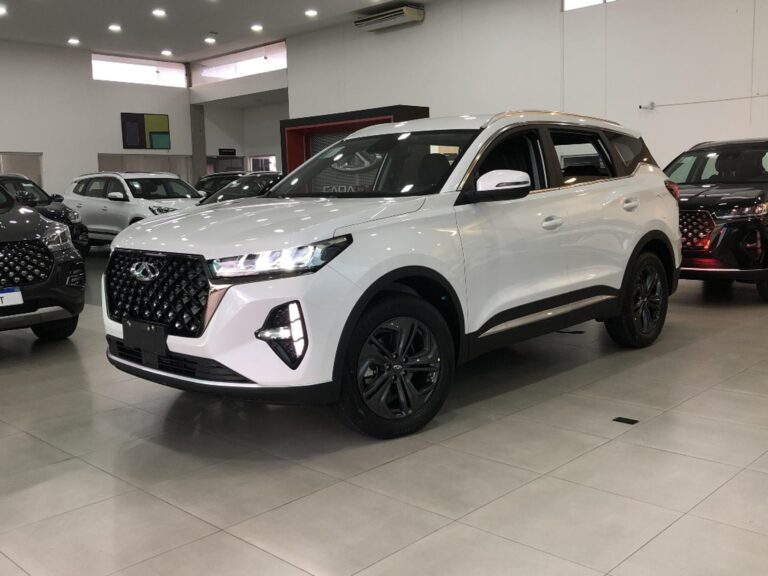 CAOA Chery Tiggo 7 se aproxima do Jeep Compass nas vendas em abril