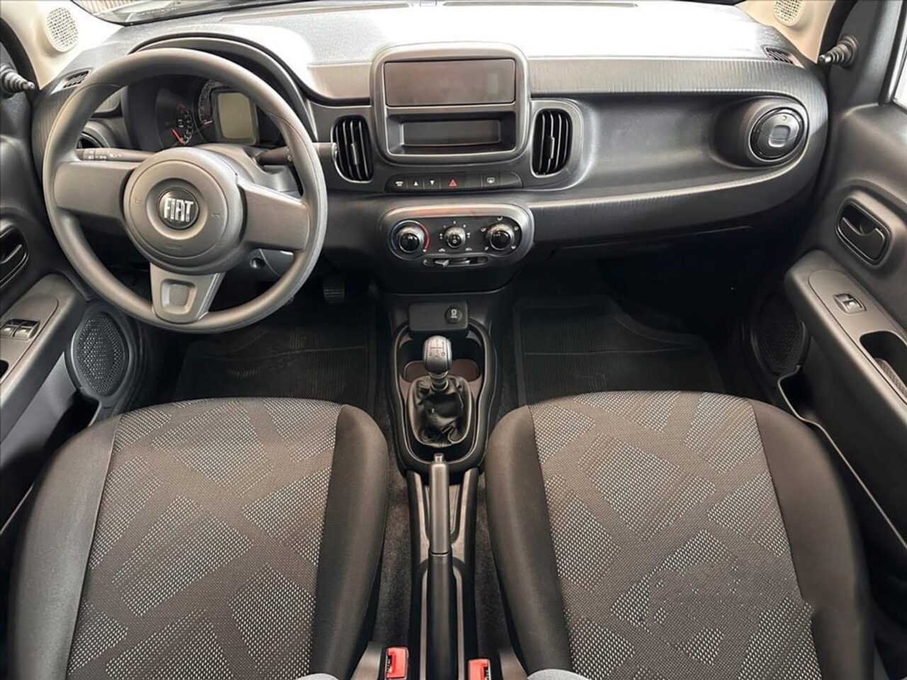 Fiat Mobi Like 2024