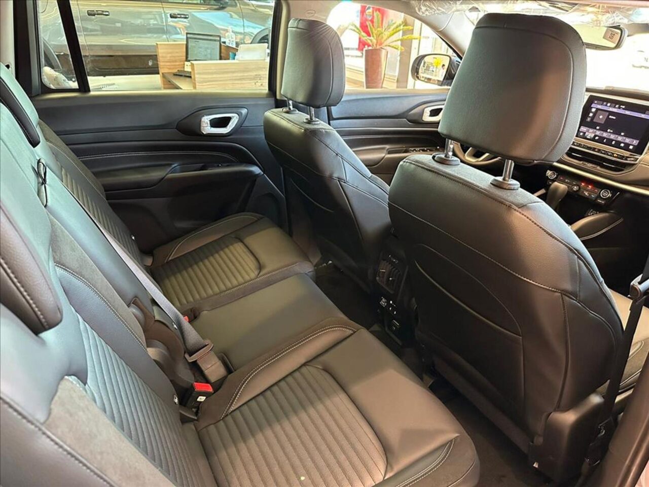 Jeep Commander Longitude 2024
