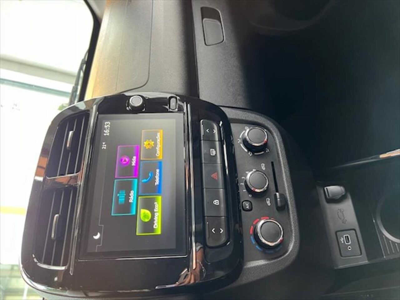 Renault Kwid Outsider 2025
