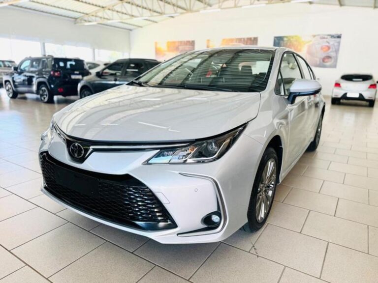 Toyota Corolla GLi para PcD com desconto de R$ 18.520