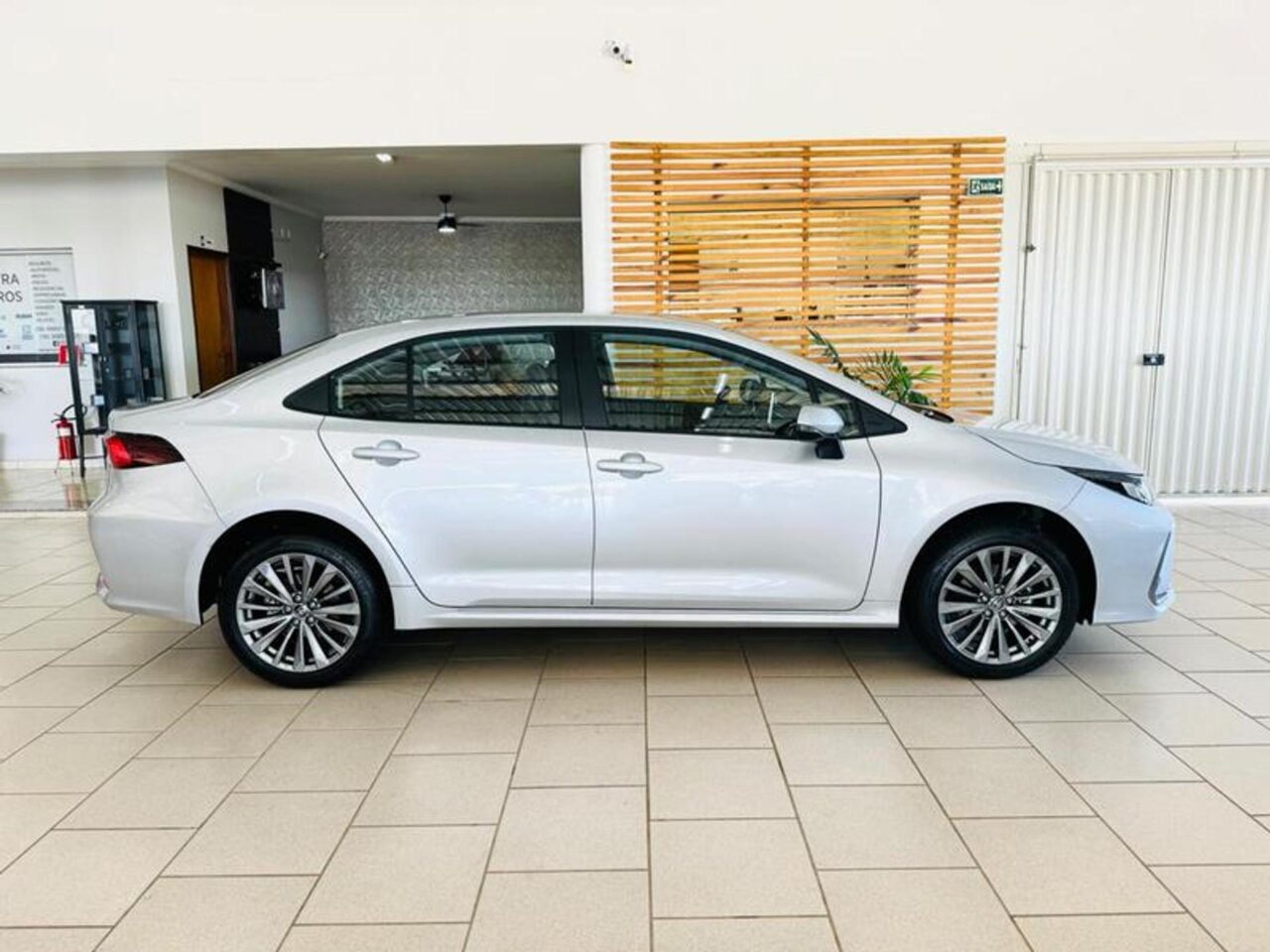 Toyota Corolla GLi 2024