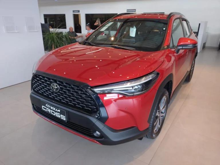 Toyota Corolla Cross XR para PcD com desconto de R$ 20.290