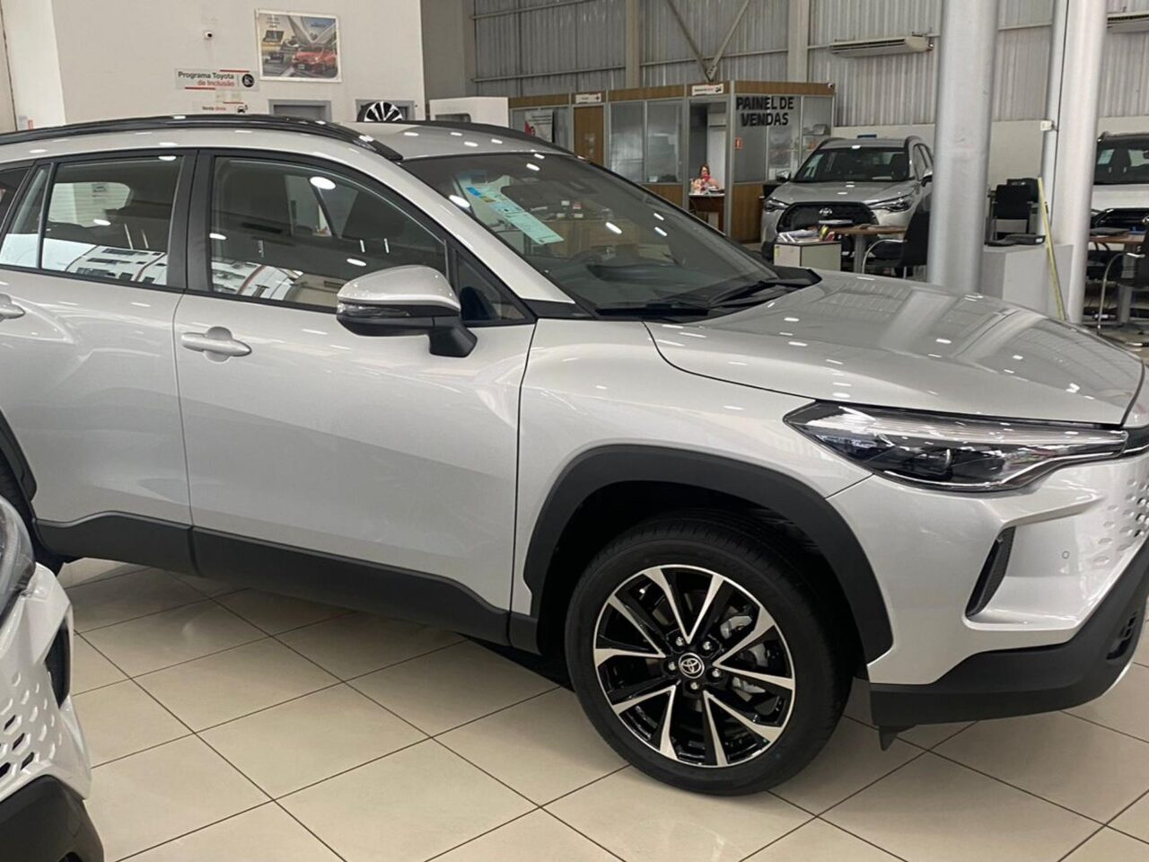 Toyota Corolla Cross XRE 2025