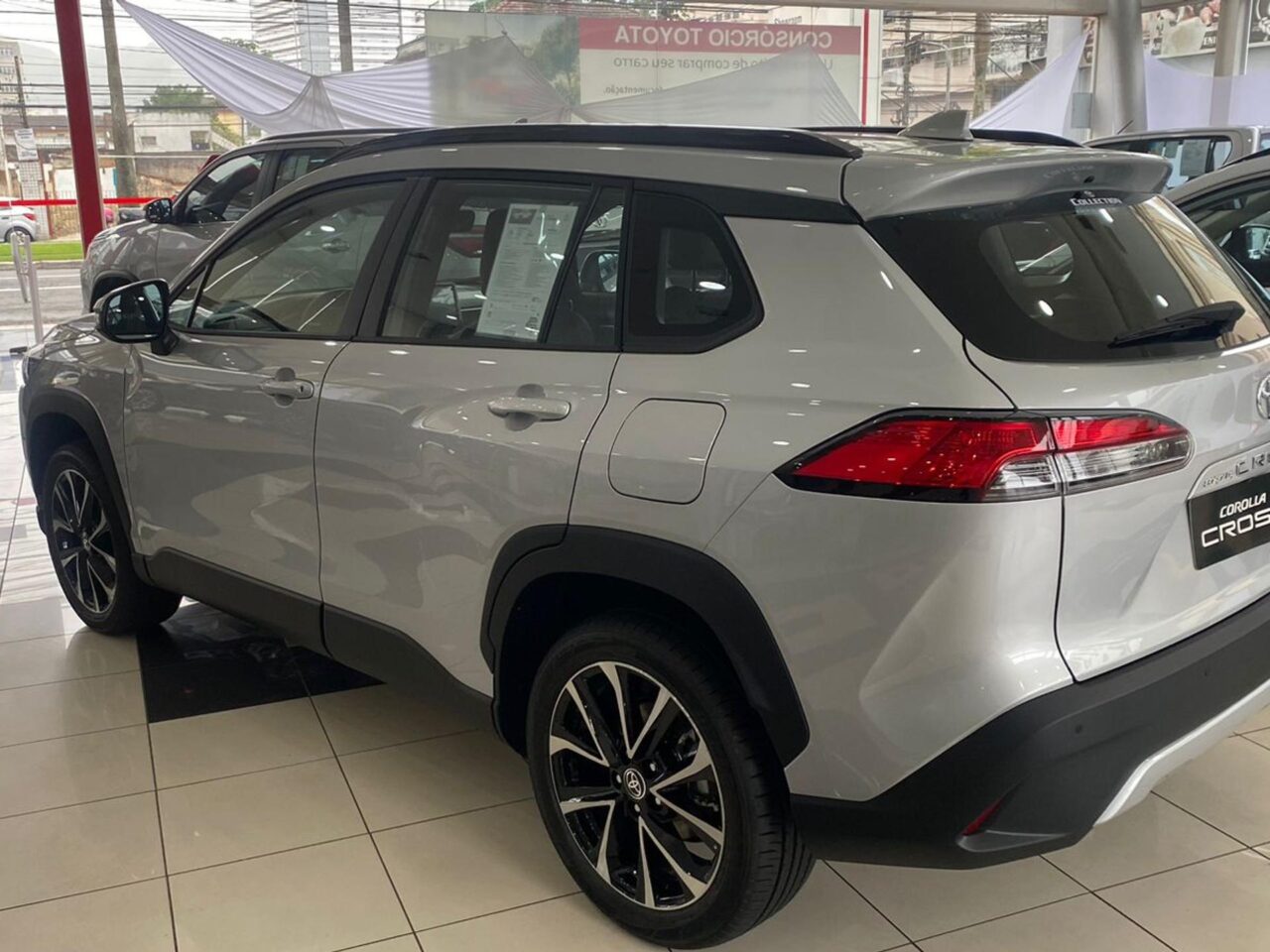 Toyota Corolla Cross XRE 2025