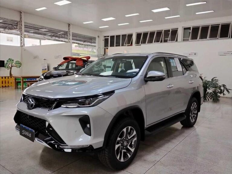 Veja como foi as vendas da Toyota SW4 em abril de 2024