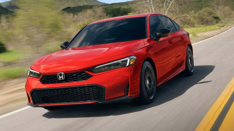 Honda Civic 2025 ganha facelift e nova versão nos EUA