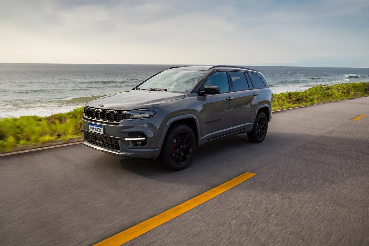 Jeep Commander Blackhawk 2025