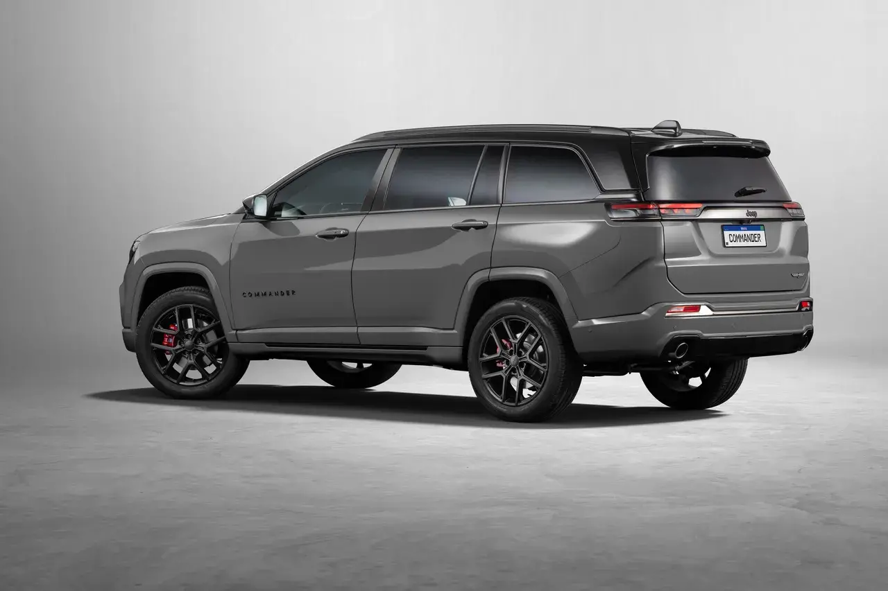 Jeep Commander Blackhawk 2025