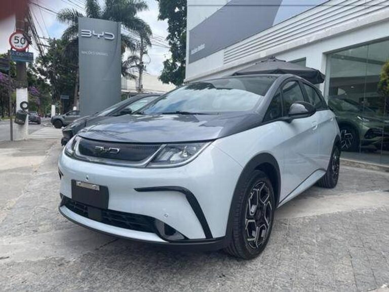BYD Dolphin está registrando queda nas vendas pelo terceiro mês consecutivo