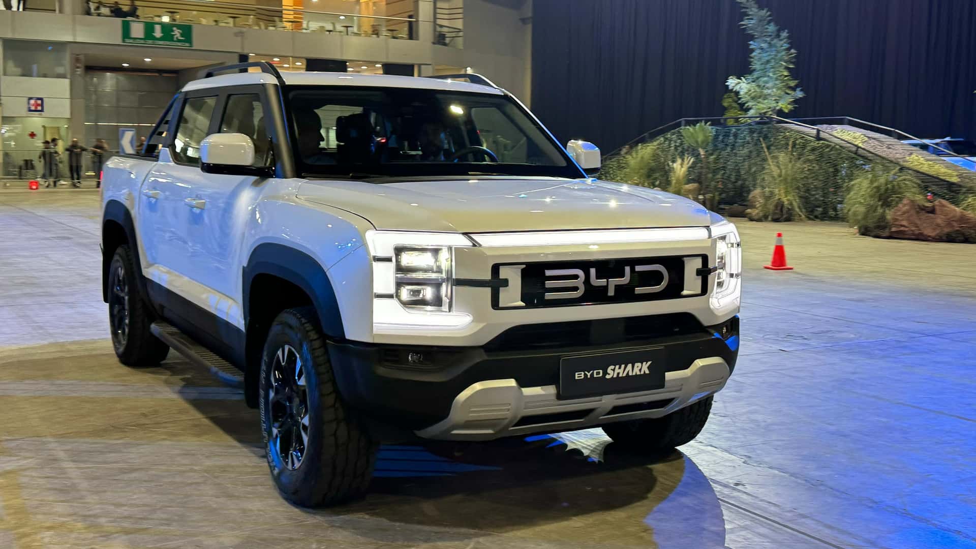 BYD Shark 2025