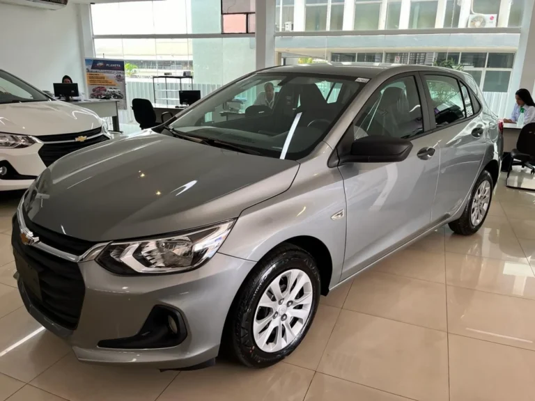 Chevrolet Onix AT 1.0 Turbo 2025 é liberado para PcD com desconto de R$ 17.700