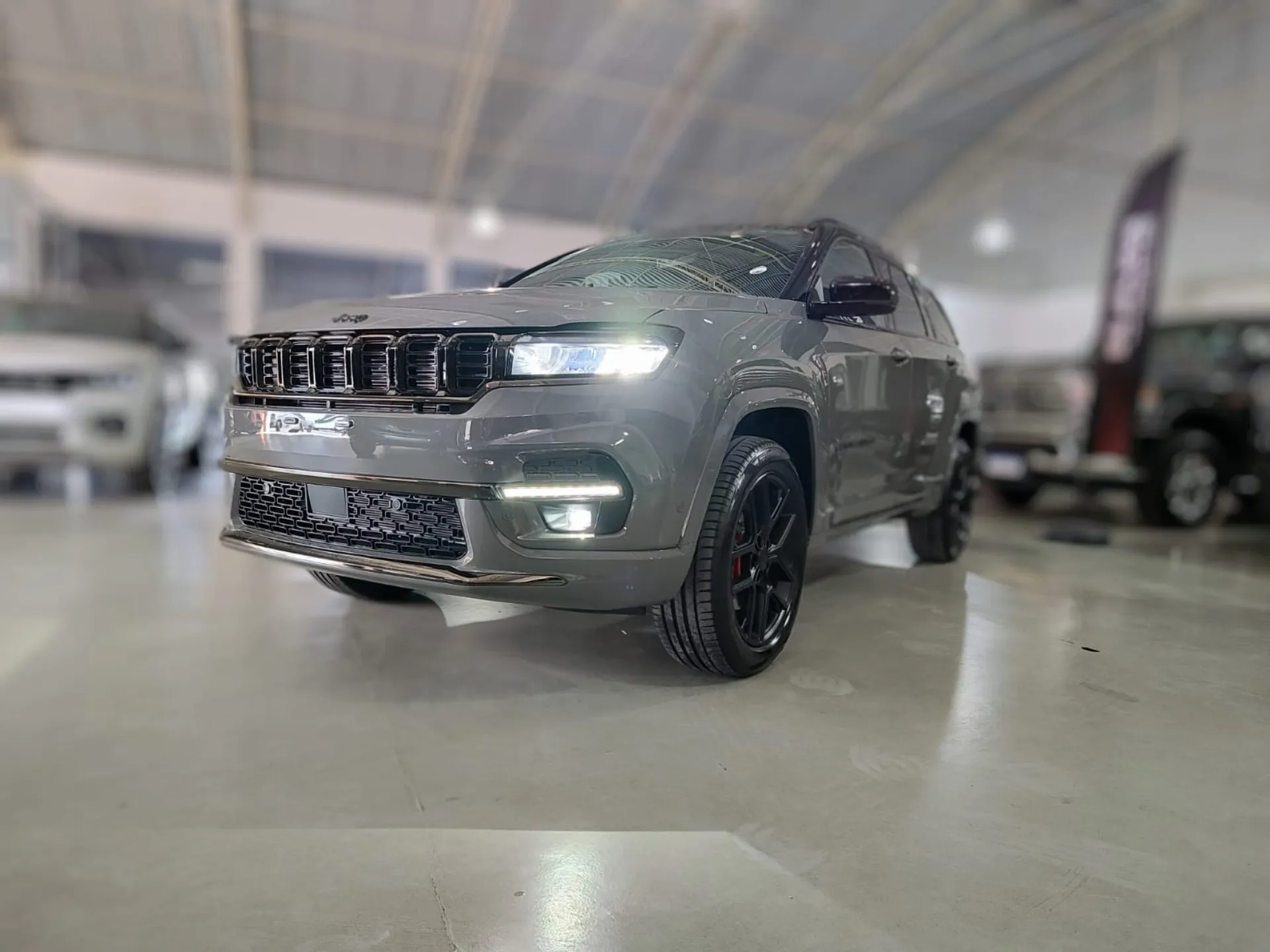 Jeep Commander Overland T270 2025