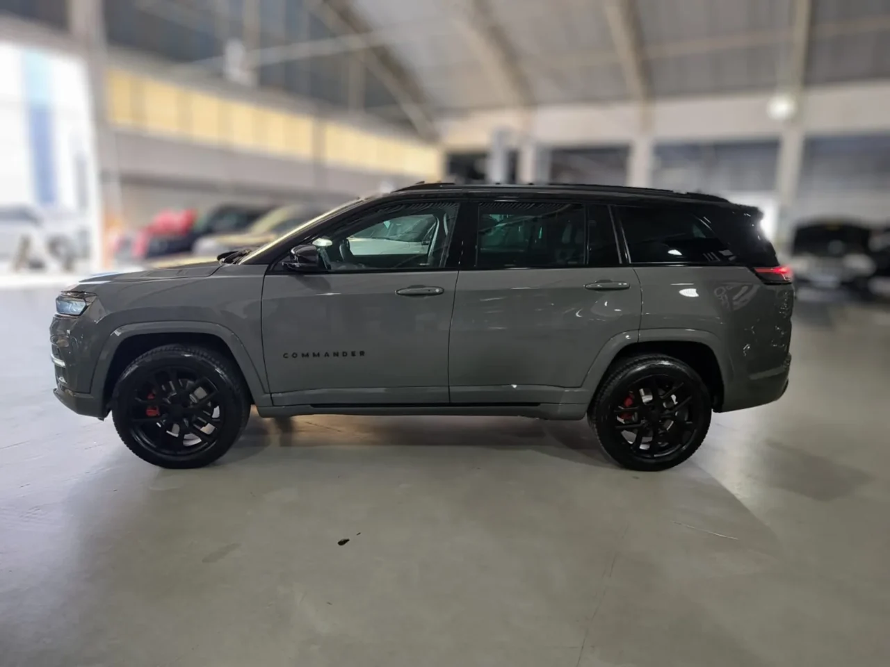 Jeep Commander Overland T270 2025