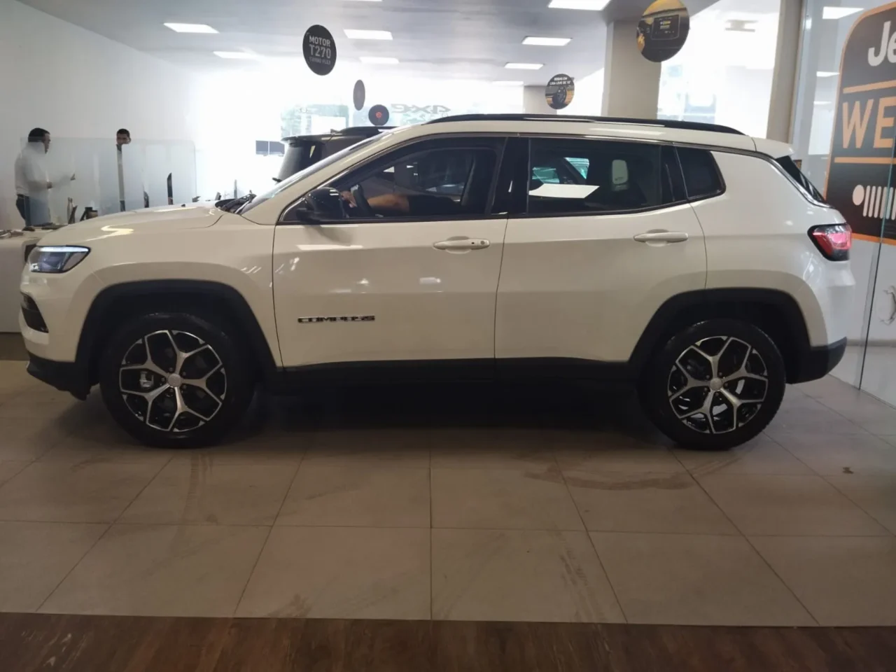 Jeep Compass Overland Hurricane 2025