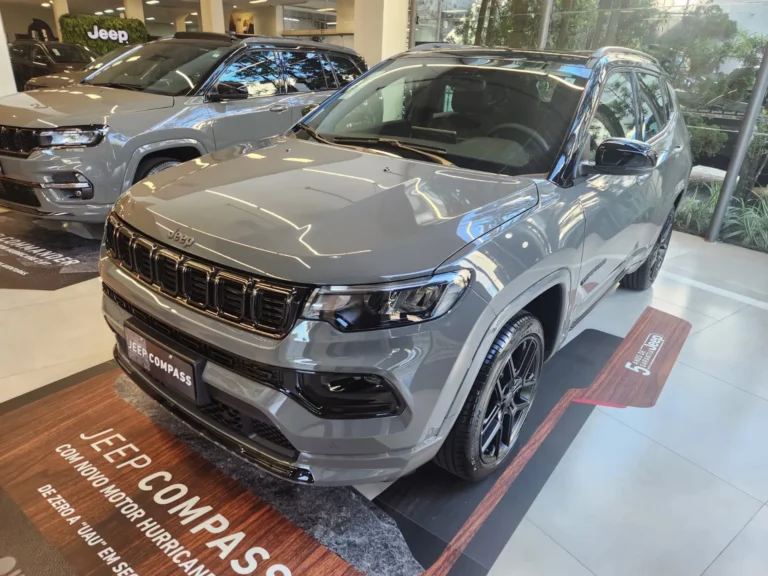 Jeep Compass Blackhawk Hurricane 2025: ficha técnica, preço e itens