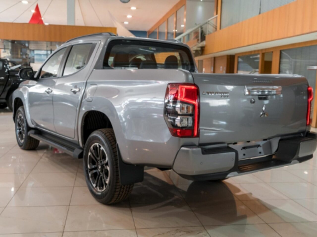 Mitsubishi L200 Triton Urban 2025