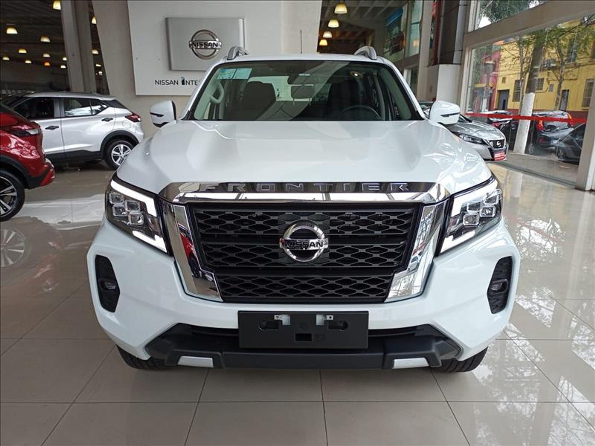 Nissan Frontier Platinum 2025