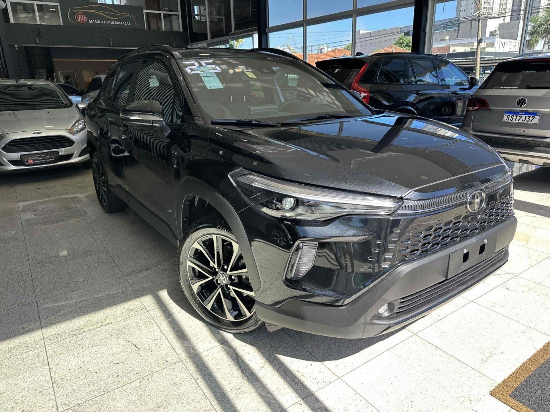 Toyota Corolla Cross XRE 2025