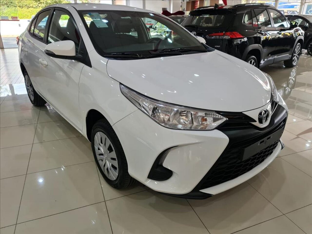 Toyota Yaris Sedan XL 2025