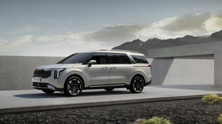 Hilux e Polo lideram vendas; Kia Carnival, Peugeot 2008 e BYD Dolphin são os destaques da semana