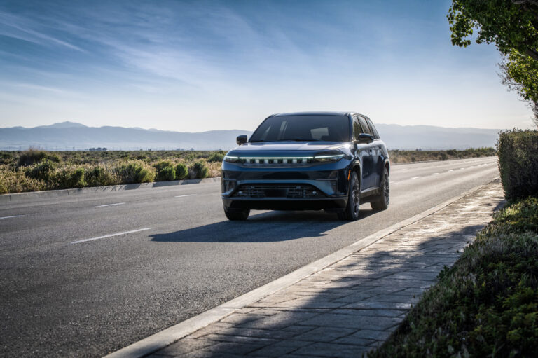 Jeep Wagoneer S é lançado nos EUA e no Canadá