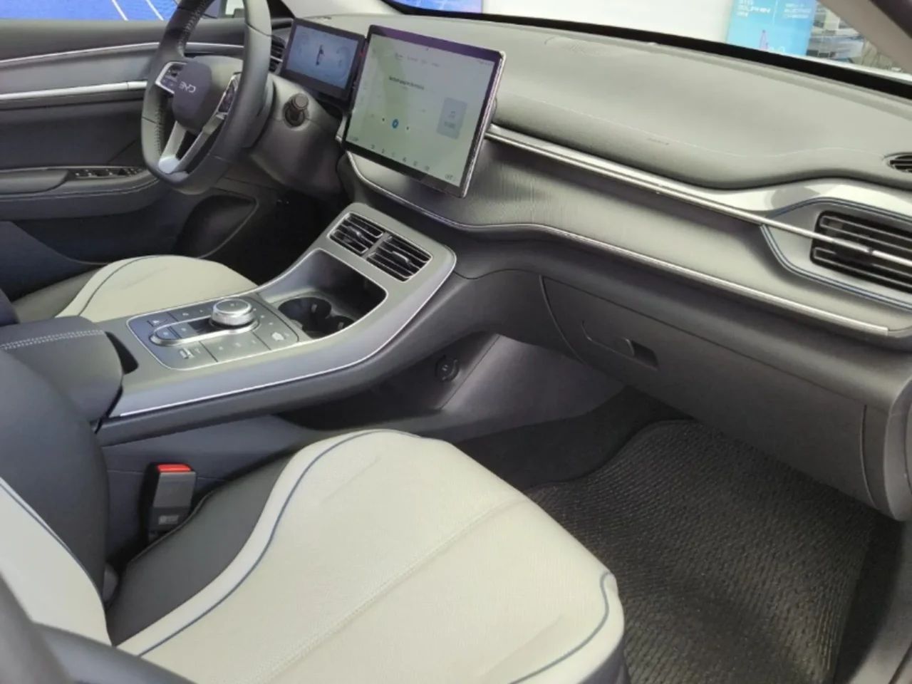 BYD King GL 2025