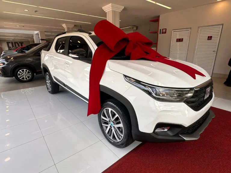 Fiat Strada Volcano CVT 2025: ficha técnica, preço e itens