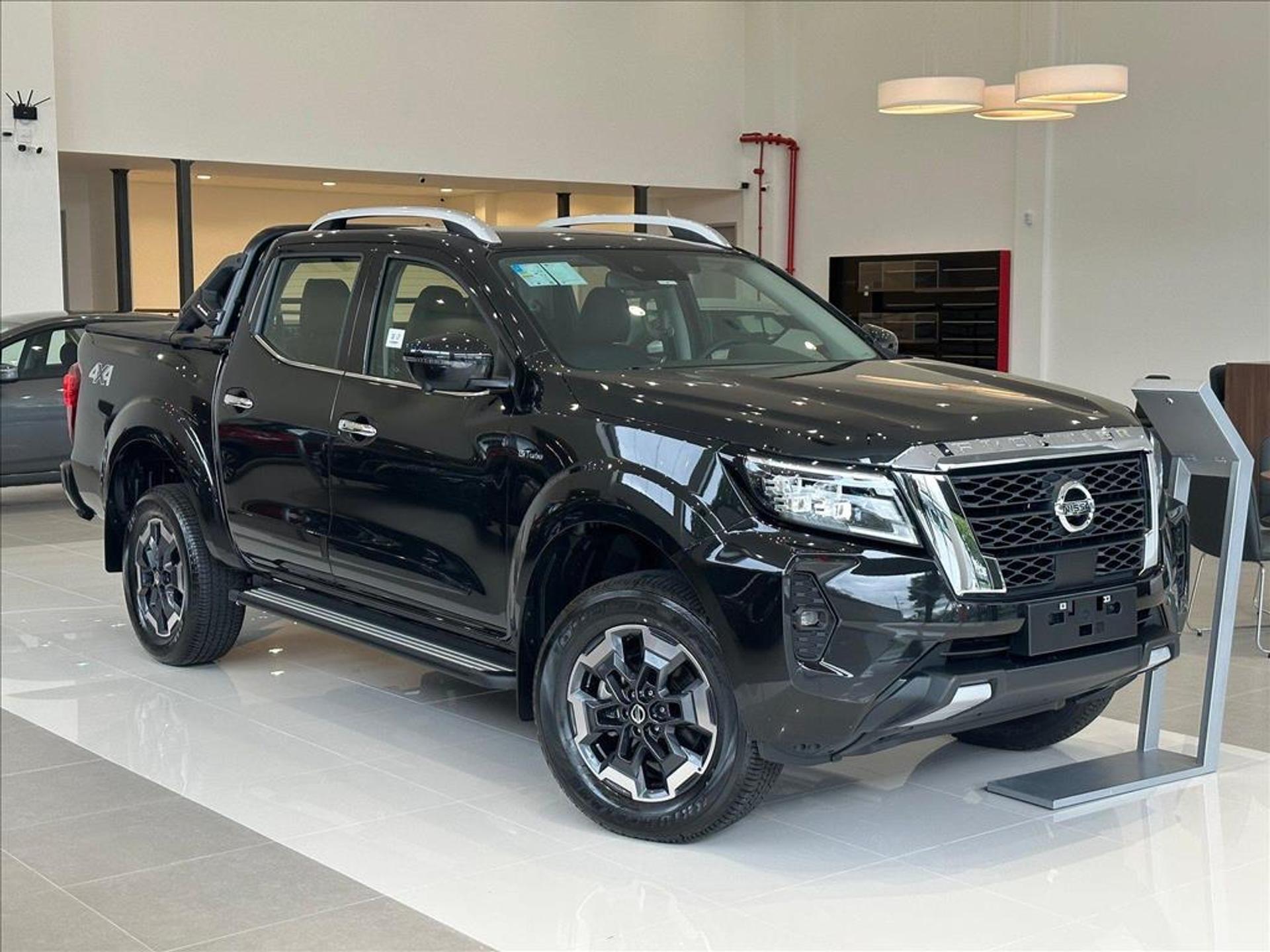 Nissan Frontier Platinum AT 2025