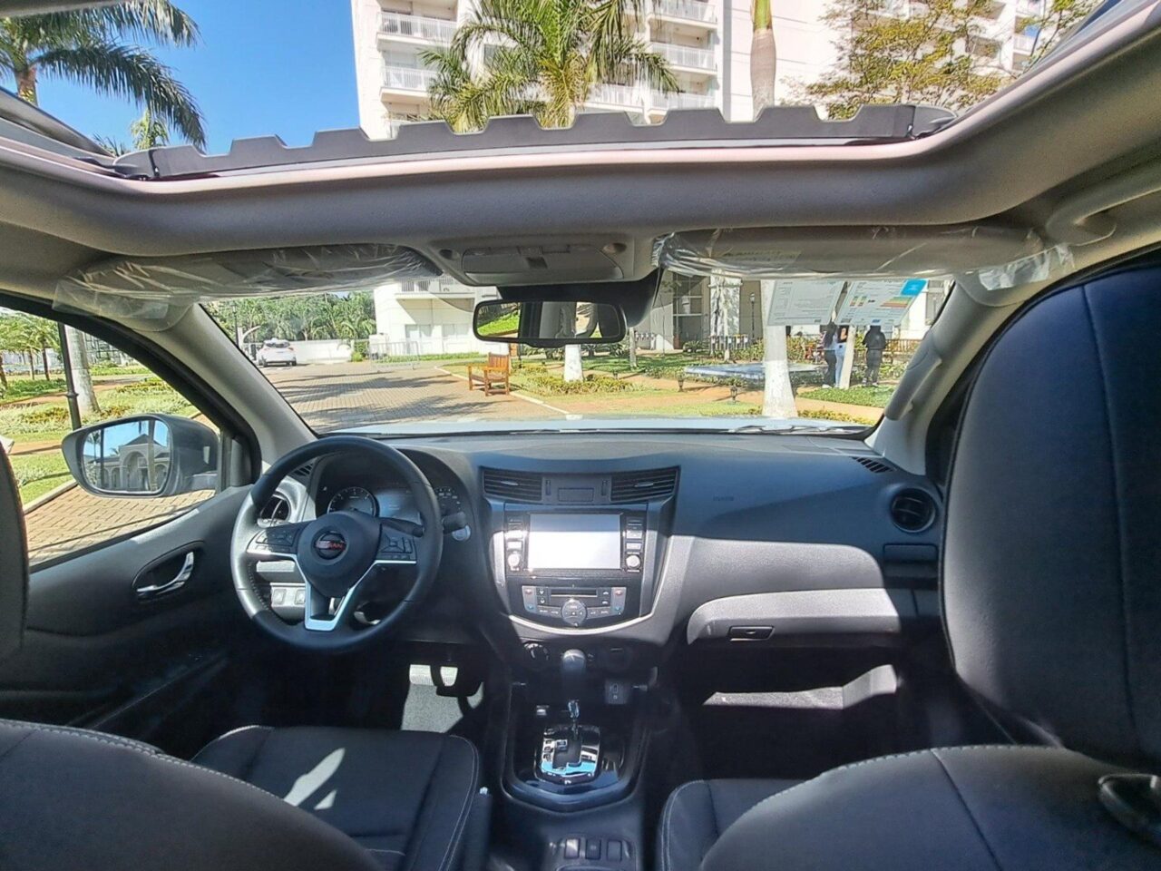 Nissan Frontier PRO-4X AT 2025