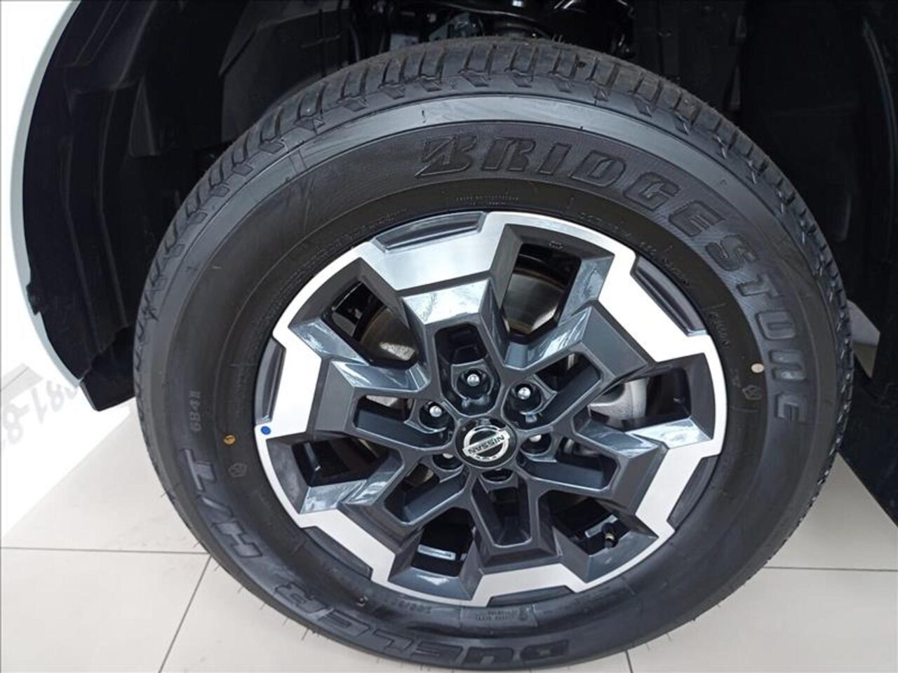 Nissan Frontier XE AT 2025