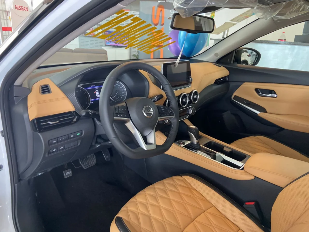 Nissan Sentra Exclusive Interior Premium 2025