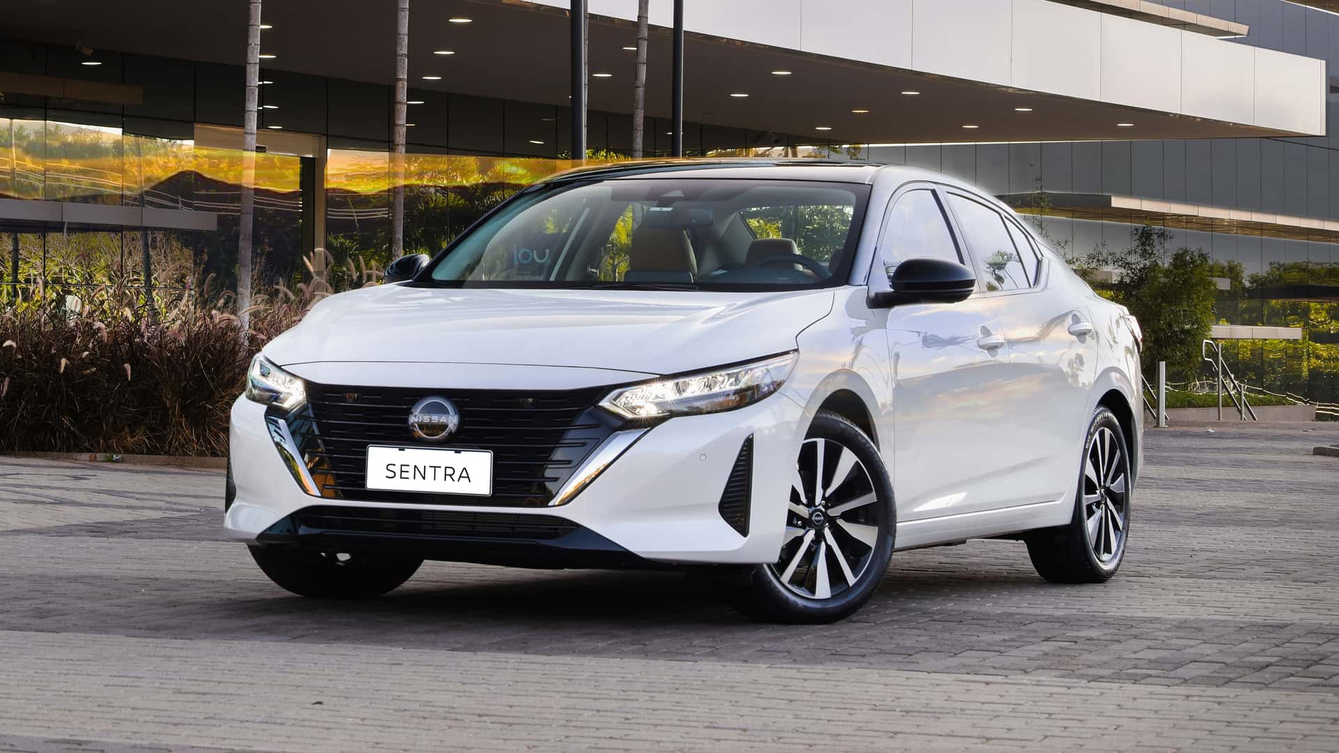 Nissan Sentra Advance 2025