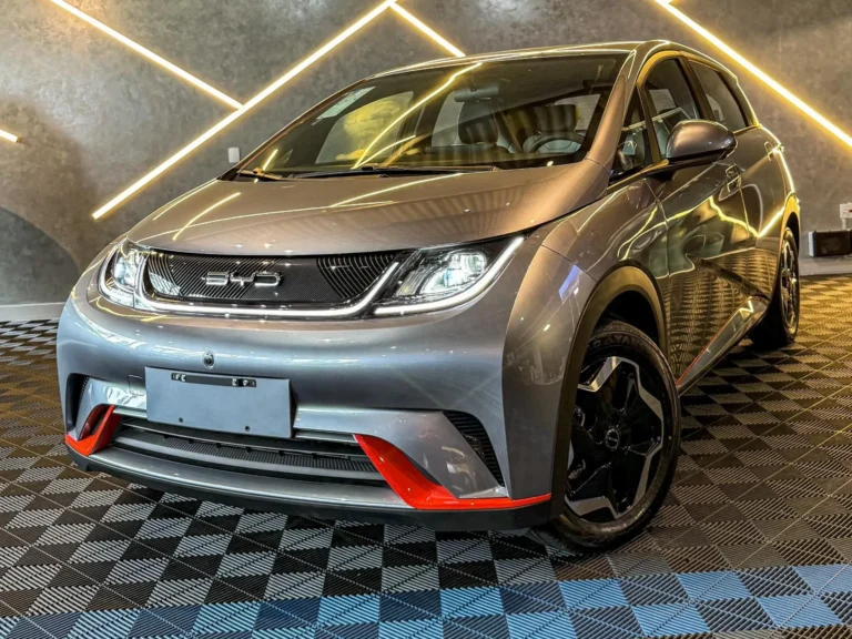 BYD Dolphin sofre reajuste de preços de até R$ 10.000