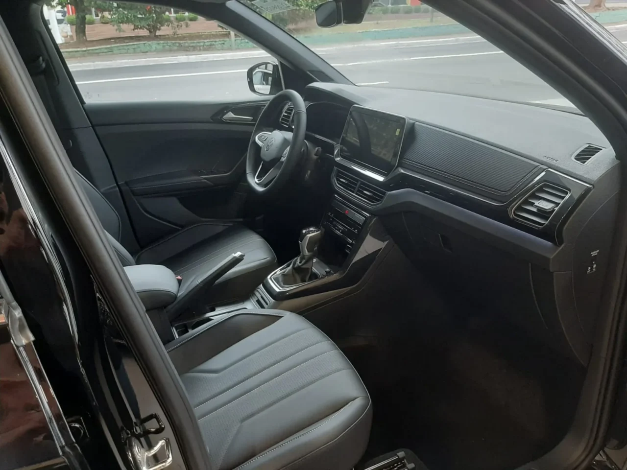 Volkswagen T-Cross Comfortline 2025