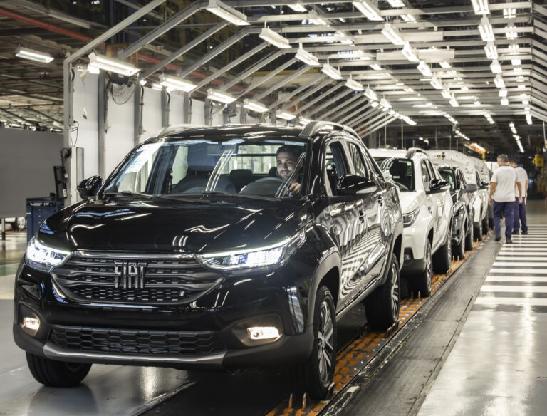 Qual é a melhor escolha para o seu bolso: Carro novo ou usado?