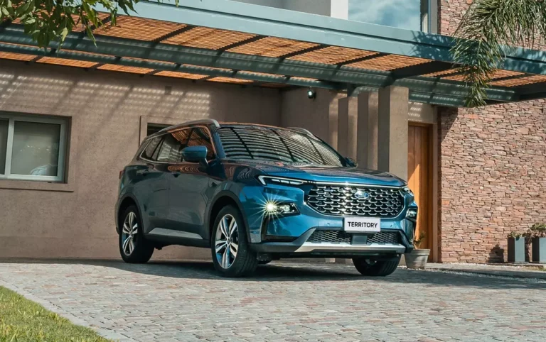 Ford Territory 2025 chega às concessionárias com novidades na lista de equipamentos