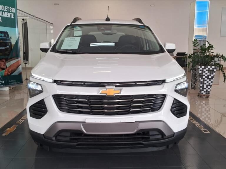 Chevrolet Spin tem 4 versões para PcD em setembro, com descontos de até R$ 18.640