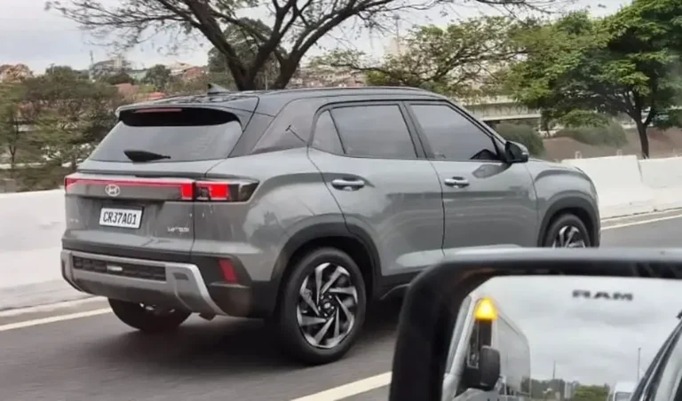 Novo Hyundai Creta 2025 é flagrado sem disfarces e chega em outubro