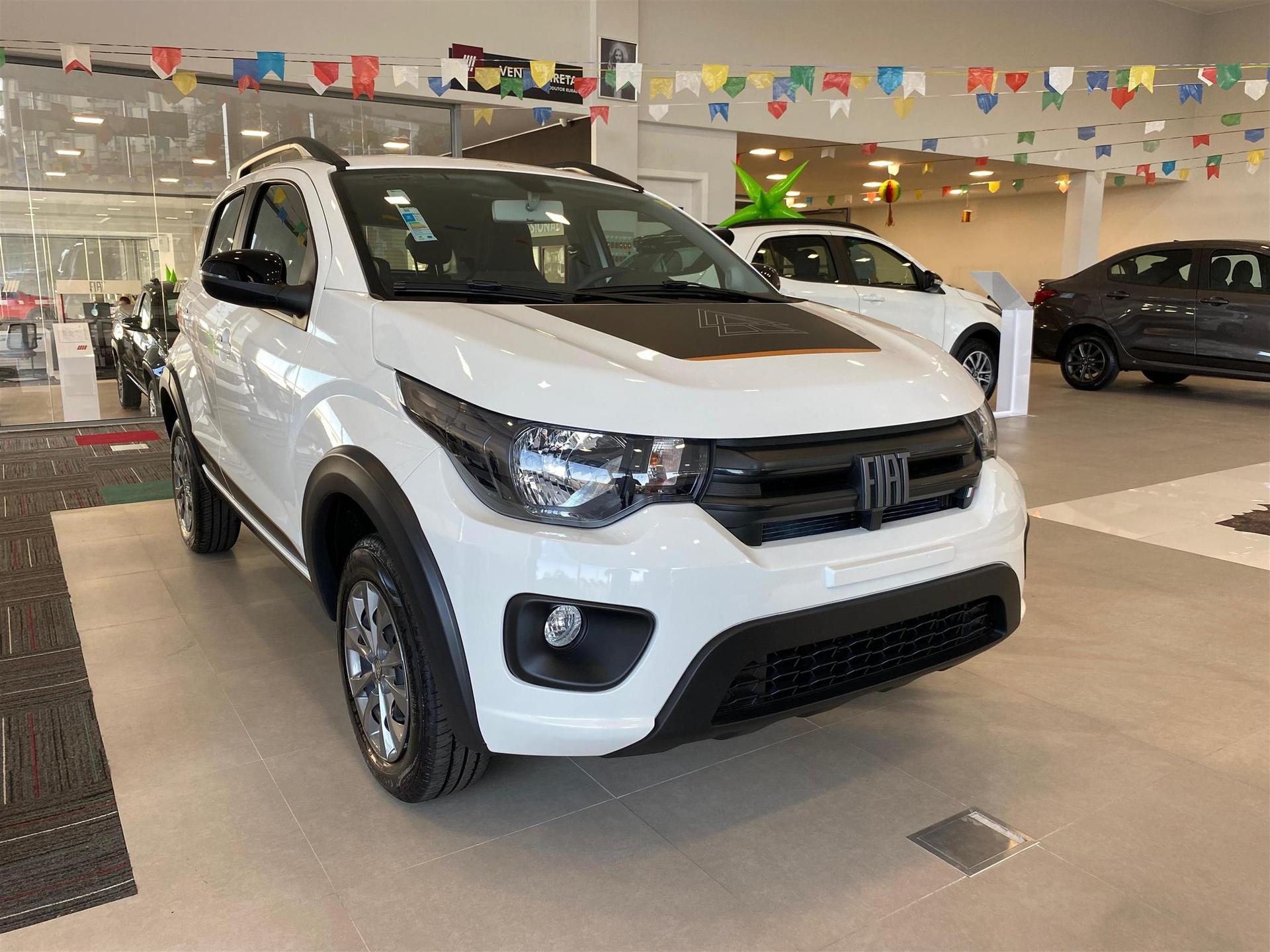 Fiat Mobi Trekking é liberado em abril com redução de R$ 11,9 mil para PcD
