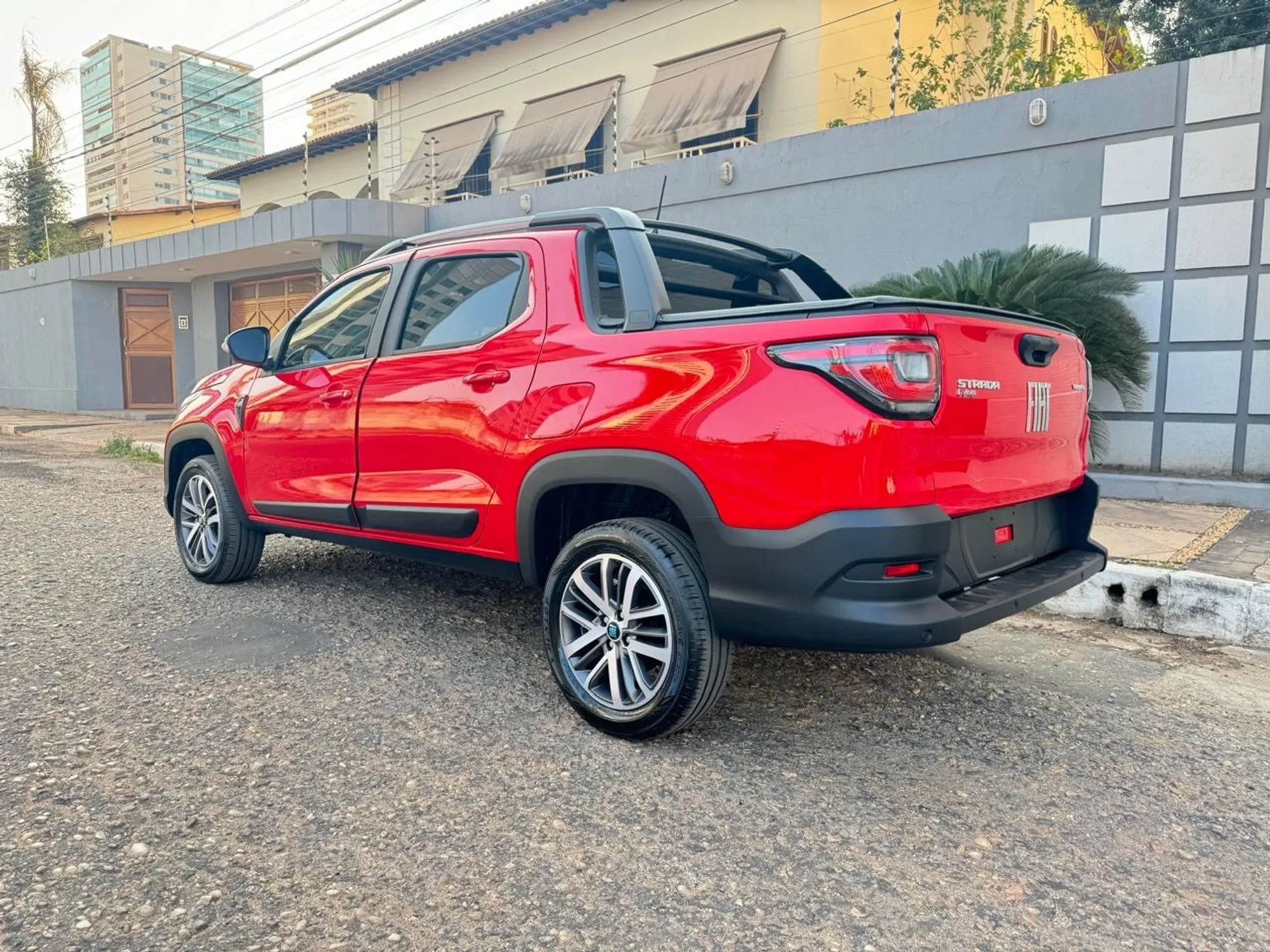 Carros mais vendidos até dia 23 de janeiro de 2025; Fiat Strada se isola na liderança