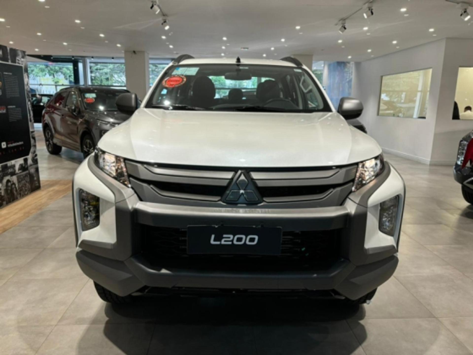 Mitsubishi encerra L200 após 34 anos de mercado e consolida Triton como única picape