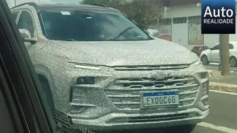 Novo Chevrolet Tracker 2026 é flagrado em testes em Teresina